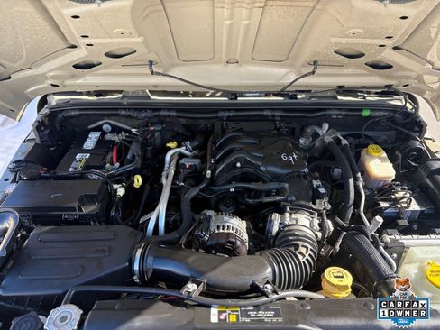 Used 2018 Jeep Wrangler Unlimited Rubicon image 29