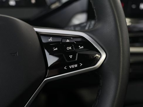 Used 2024 Volkswagen ID.4 S image 43