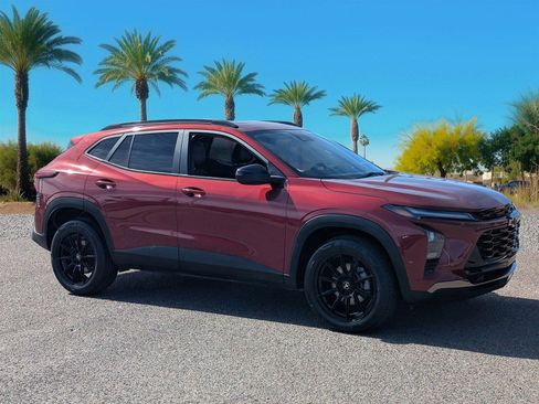 Used 2024 Chevrolet Trax ACTIV w/ Sunroof Package image 6