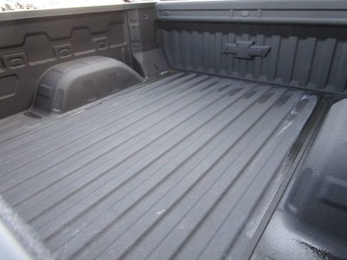 Used 2024 Chevrolet Silverado 1500 LTZ AWD/4WD image 19