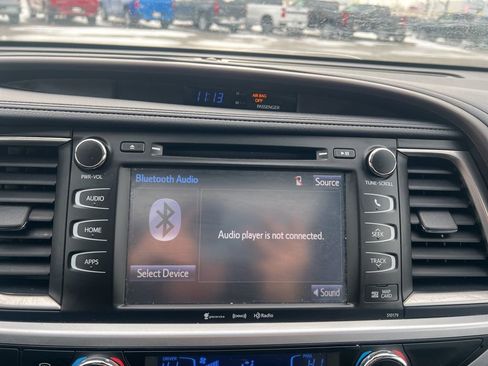 Used 2018 Toyota Highlander XLE image 21