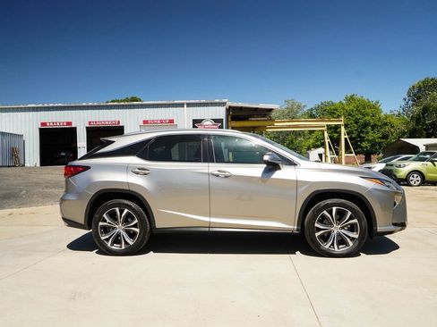 Used 2017 Lexus RX 350 FWD image 3