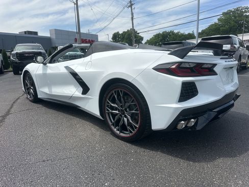 Used 2024 Chevrolet Corvette Stingray Premium Conv w/ Z51 Performance Package RWD image 5