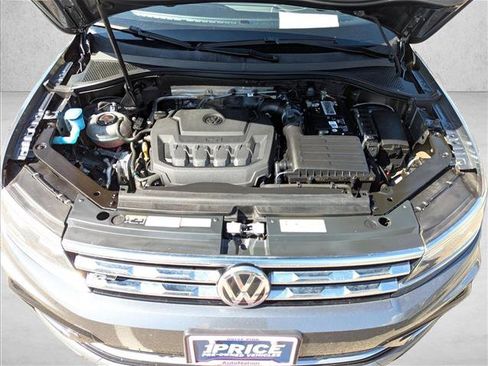 Used 2021 Volkswagen Tiguan SEL Premium R-Line image 22