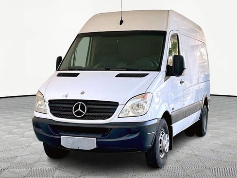 Used 2010 Mercedes-Benz Sprinter 3500 image 1