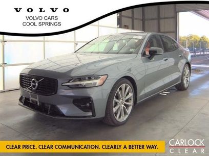 Used 2021 Volvo S60 T5 Momentum w/ Premium Package