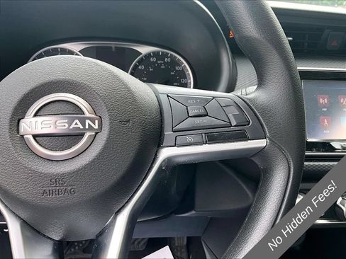 Used 2022 Nissan Kicks S w/ Interior Electronics Package FWD image 16