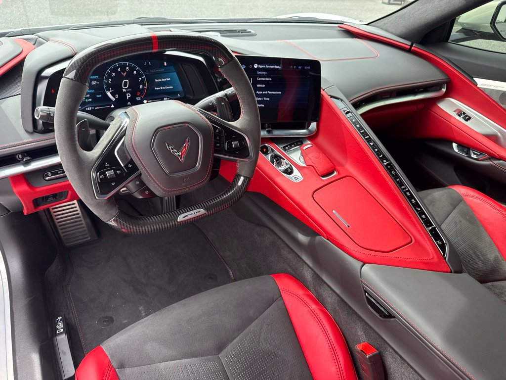 Used 2024 Chevrolet Corvette Z06 RWD image 21