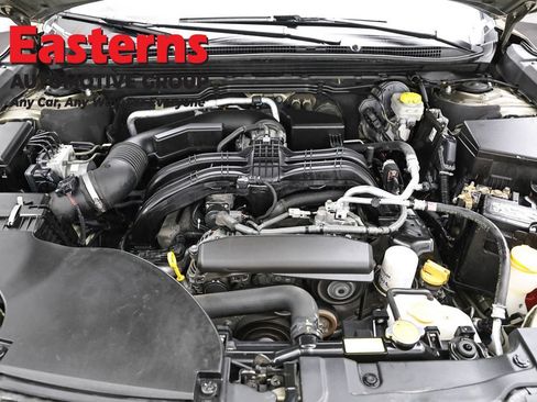 Used 2024 Subaru Outback Premium AWD/4WD image 9