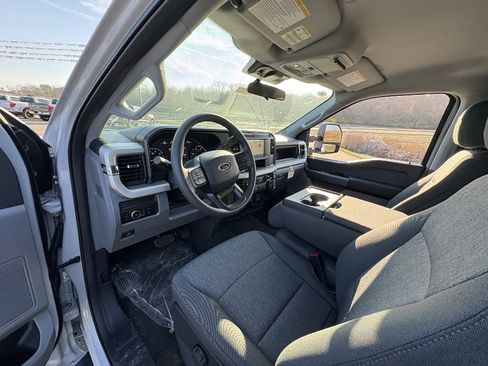 New 2026 Ford F250 XL w/ STX Appearance Package AWD/4WD image 31