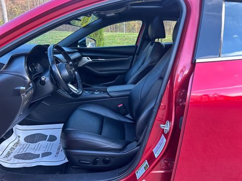 Used 2022 MAZDA MAZDA3 s image 17