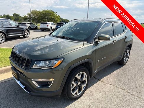 Used 2018 Jeep Compass Limited AWD/4WD image 1