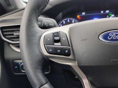 Used 2023 Ford Explorer XLT w/ Equipment Group 202A image 38