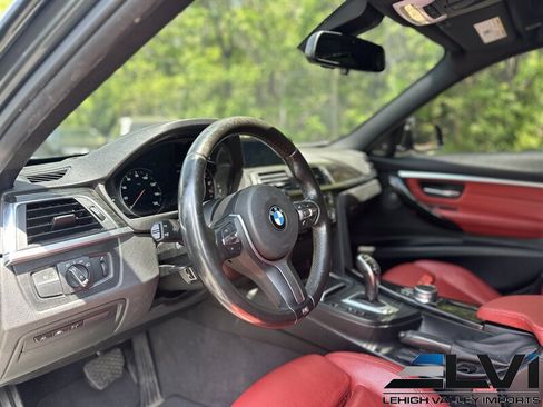 Used 2018 BMW 340i xDrive Sedan AWD/4WD image 9