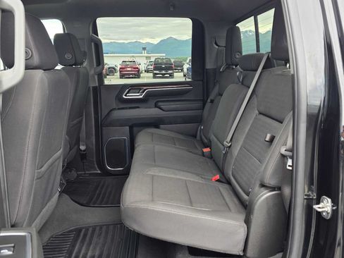 Certified 2025 GMC Sierra 3500 SLE w/ SLE Value Package AWD/4WD image 16