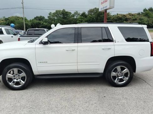 Used 2016 Chevrolet Tahoe LT w/ Luxury Package AWD/4WD image 2