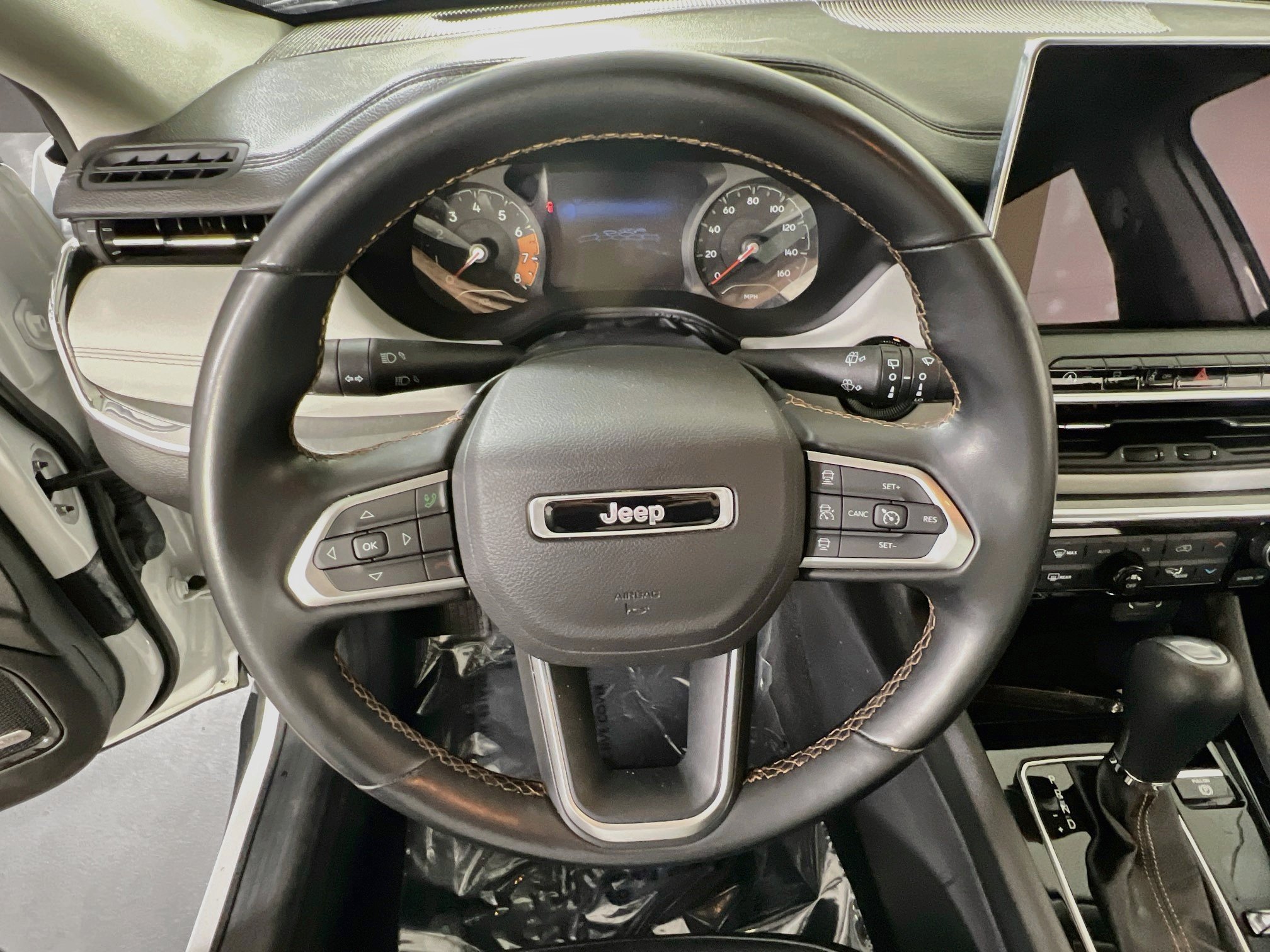 Used 2022 Jeep Compass Limited w/ Sun and Sound Group AWD/4WD image 11