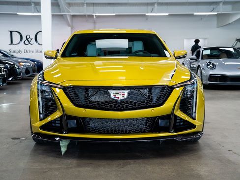 Used 2026 Cadillac CT5 V Blackwing w/ Carbon Fiber 2 Package RWD image 2