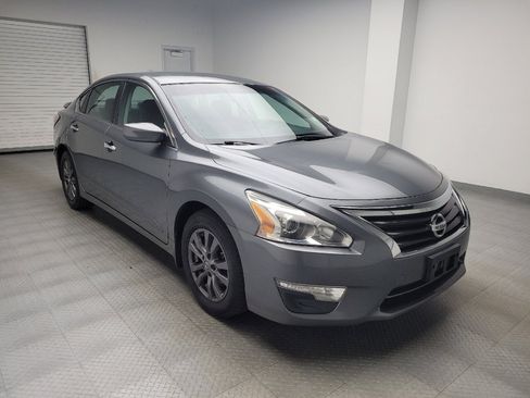 Used 2015 Nissan Altima 2.5 S w/ Sport Value Package FWD image 13