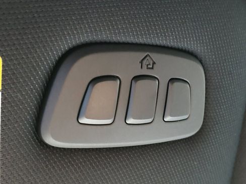 New 2026 Ford Explorer ST-Line w/ ST-Line Street Pack image 24