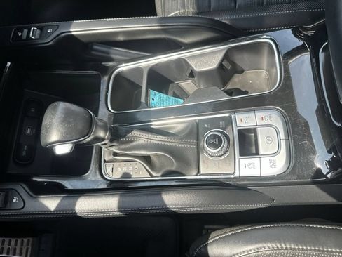 Used 2022 Kia Telluride SX w/ SX Prestige Package AWD/4WD image 18