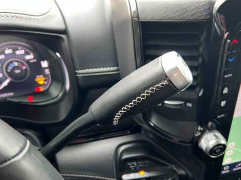 Used 2023 RAM 2500 Limited image 40