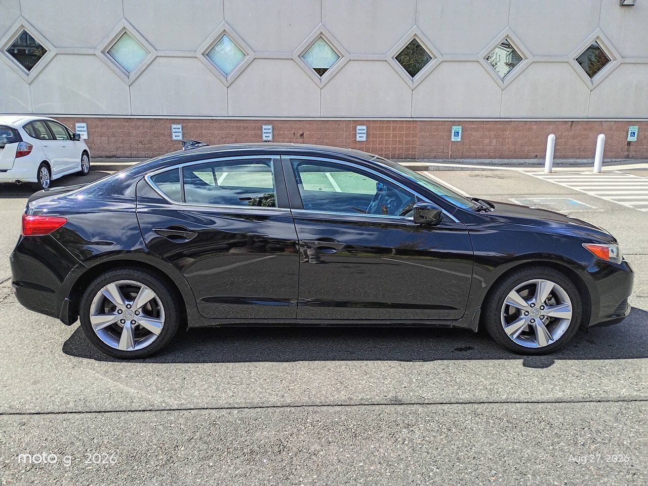 Used 2014 Acura ILX w/ Premium Package FWD image 9
