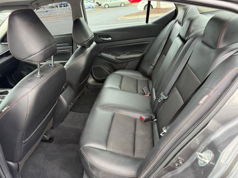 Used 2021 Nissan Altima 2.5 SR FWD image 14