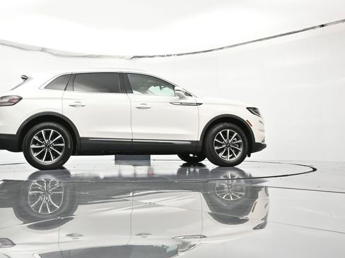 Certified 2022 Lincoln Nautilus FWD image 50