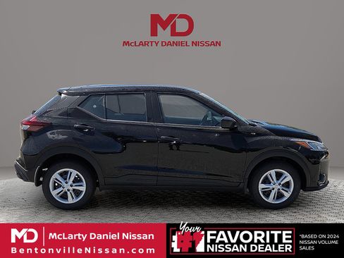 Used 2025 Nissan Kicks Play S FWD image 6