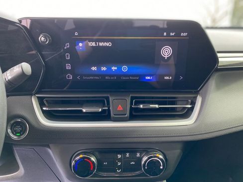 Used 2025 Chevrolet TrailBlazer LS w/ LS Convenience Package image 25