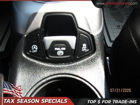 Used 2017 Jeep Compass Latitude w/ Popular Equipment Group AWD/4WD image 32