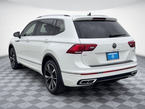Used 2023 Volkswagen Tiguan SEL R-Line AWD/4WD image 3