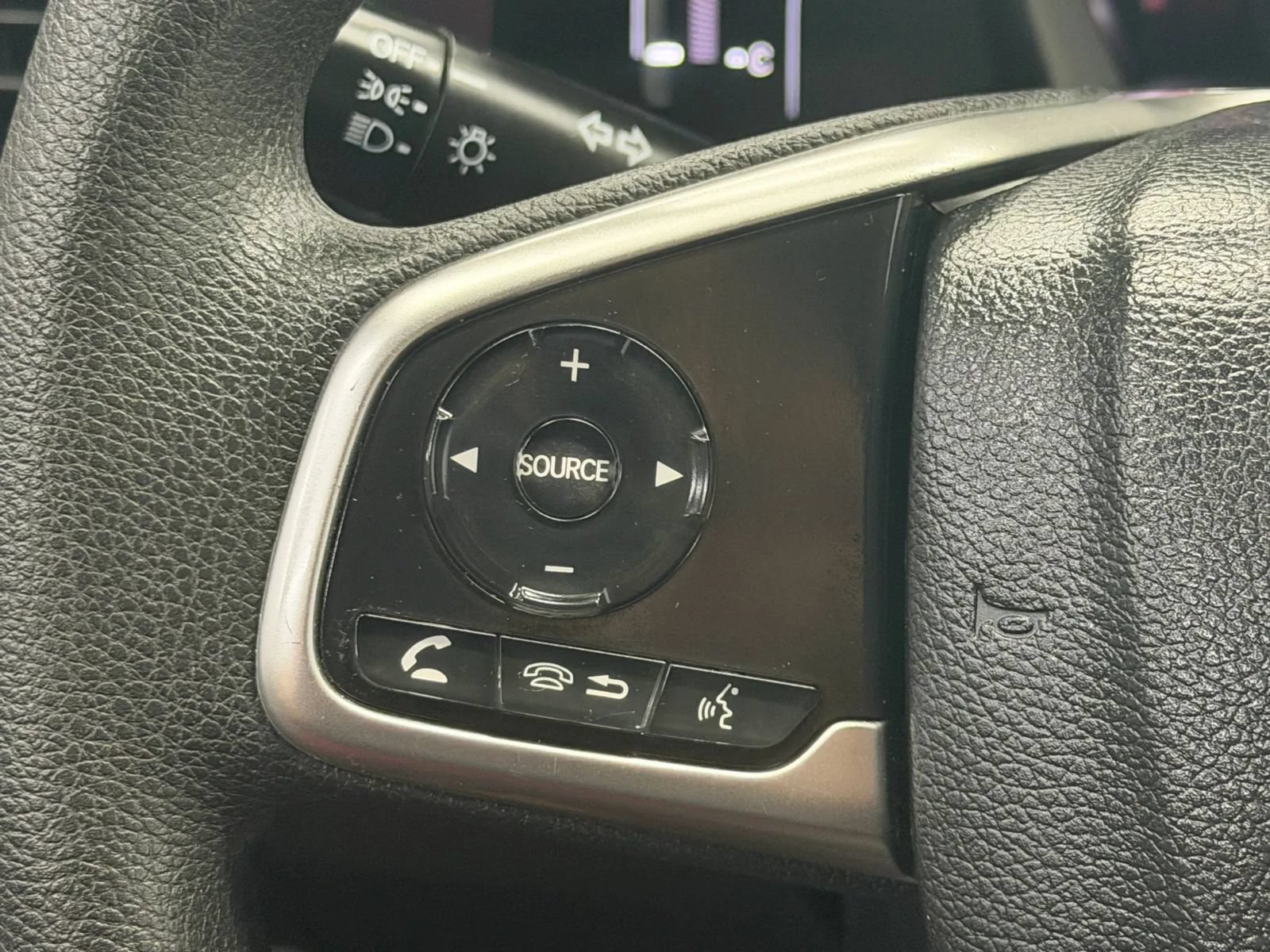 Used 2018 Honda CR-V LX image 24