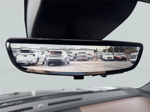 New 2026 Chevrolet Suburban High Country RWD image 31