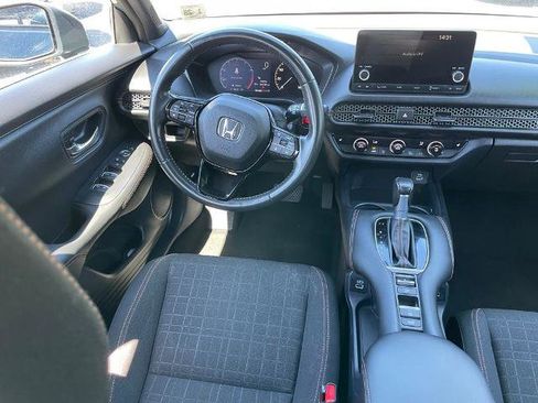Used 2023 Honda HR-V Sport image 8