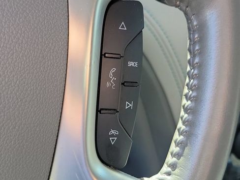 Used 2013 Chevrolet Traverse LT FWD image 15