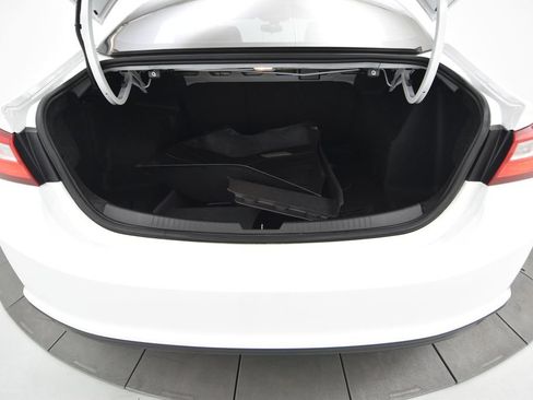 Used 2019 Chevrolet Malibu LS w/ LPO, Convenience Package 1 FWD image 32