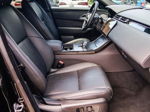 Used 2025 Land Rover Range Rover Velar Dynamic SE image 17