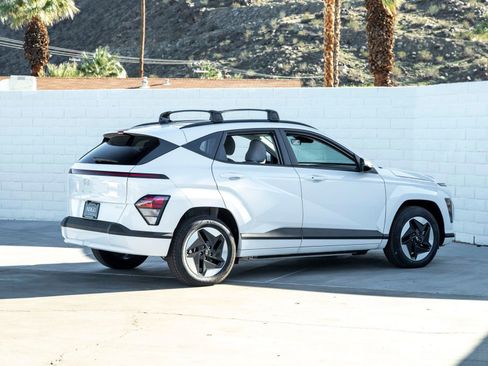 New 2025 Hyundai Kona SEL FWD image 6