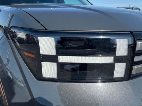 Certified 2025 Hyundai Santa Fe SEL FWD image 4