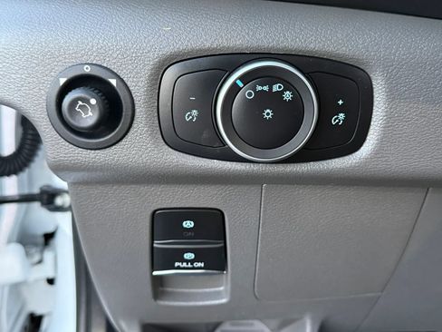 Used 2023 Ford Transit 250 Medium Roof AWD image 31