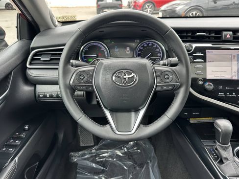 Certified 2023 Toyota Camry SE FWD image 14