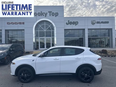 New 2024 Dodge Hornet R/T w/ R/T Blacktop Package image 1