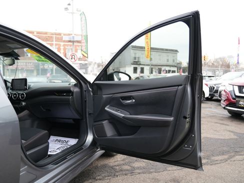 Used 2020 Nissan Sentra SR w/ Lighting Package image 11