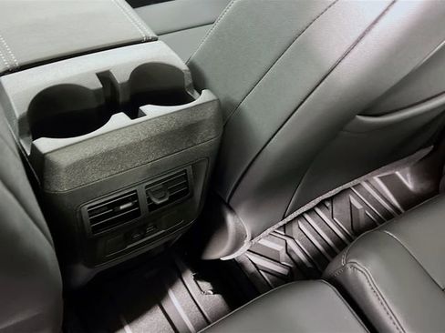 New 2026 GMC Canyon Elevation w/ Convenience Package image 23