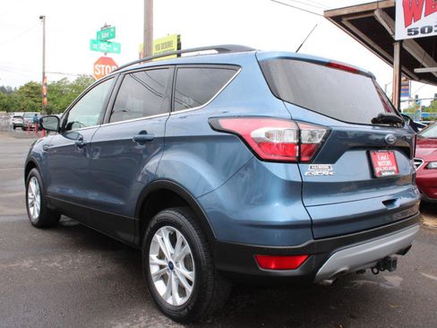 Used 2018 Ford Escape SE AWD/4WD image 4