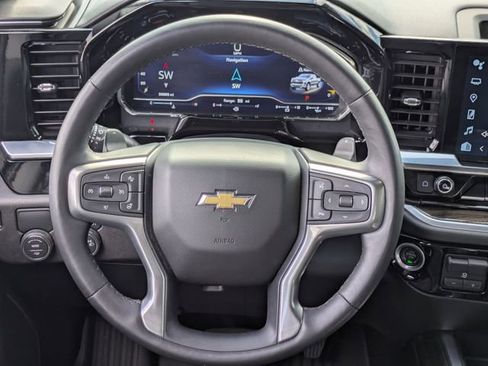 Used 2022 Chevrolet Silverado 1500 LT w/ Protection Package image 19