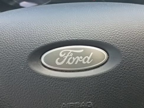 Used 2018 Ford Explorer Platinum AWD/4WD image 32