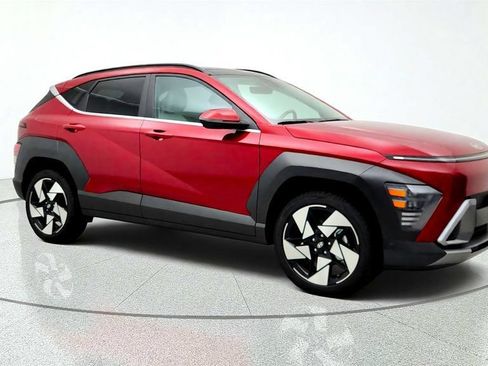 Used 2025 Hyundai Kona Limited AWD/4WD image 3